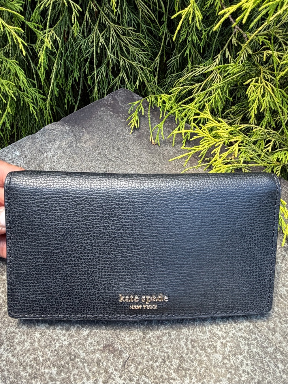 kate spade New York Pebbled Leather Black Continental Wallet